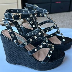 Steve Madden “Sallina” sandal. size 6